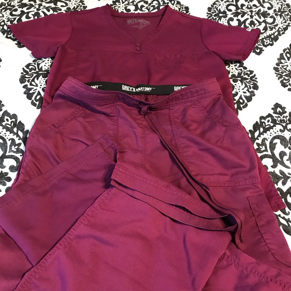Greys Anatomy scrub set